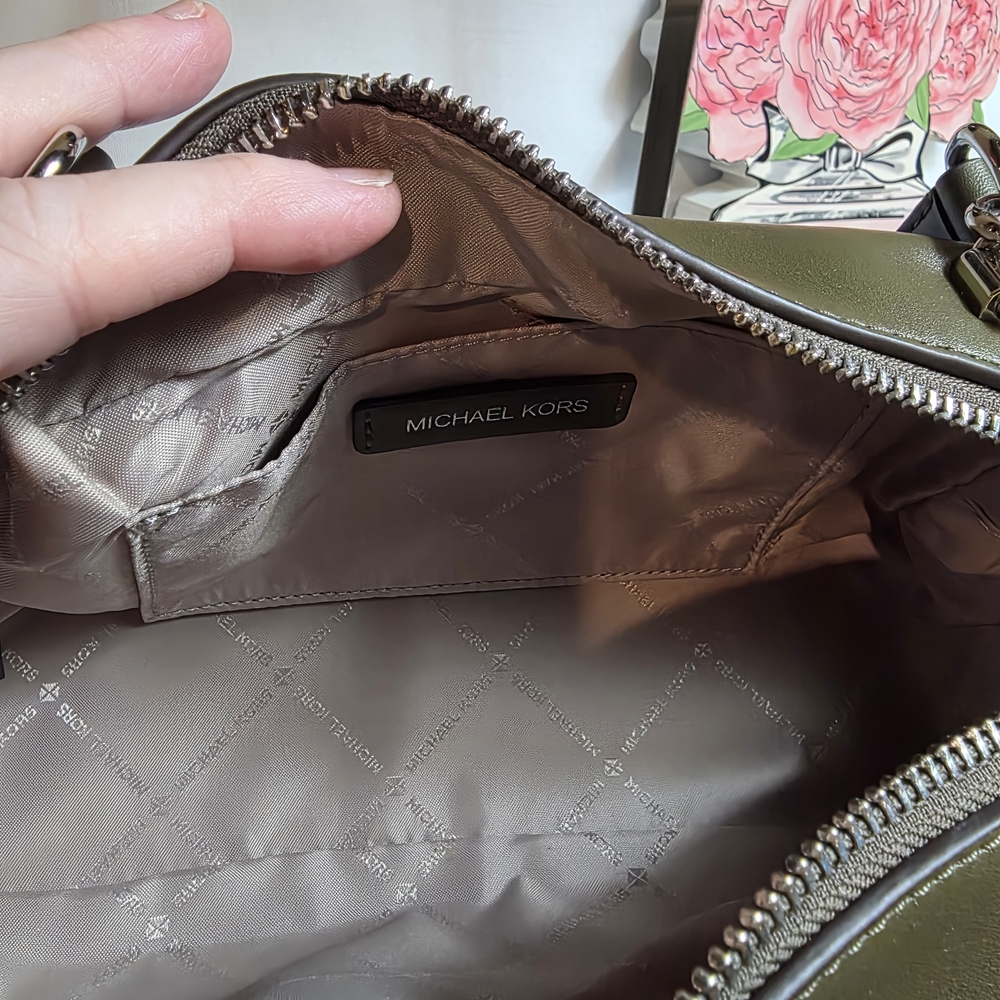 🔥LOW START🔥Michael Kors Star Embellished Bag - Picture 8 of 10